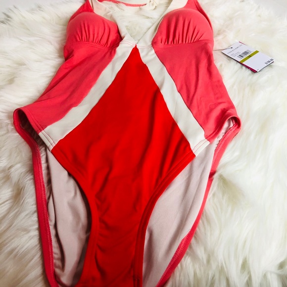 NWT Vince Camuto color block swimsuit - Picture 3 of 8